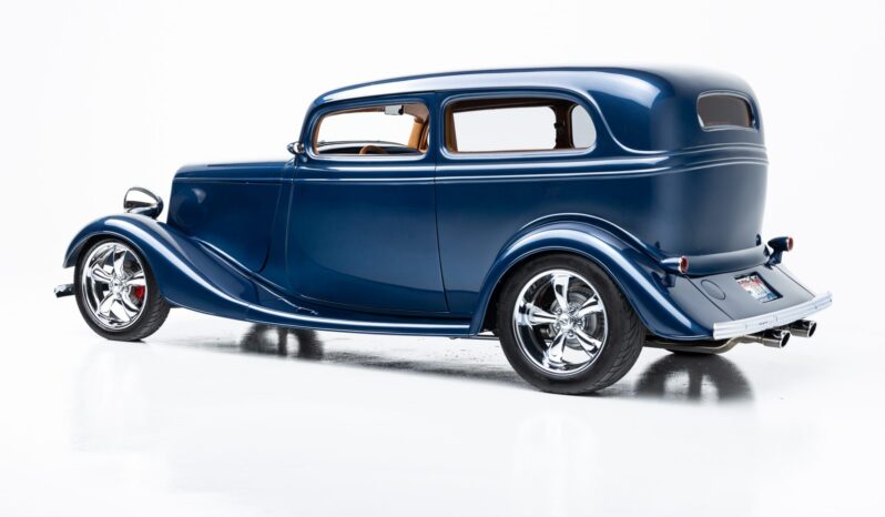 								1933 Ford Tudor Sedan Street Rod full									