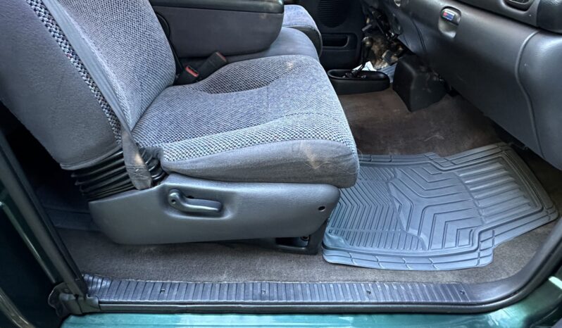 								2002 Dodge Ram 2500HD SLT Quad Cab 4×4 Cummins full									