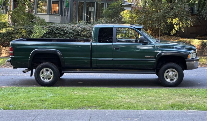 								2002 Dodge Ram 2500HD SLT Quad Cab 4×4 Cummins full									