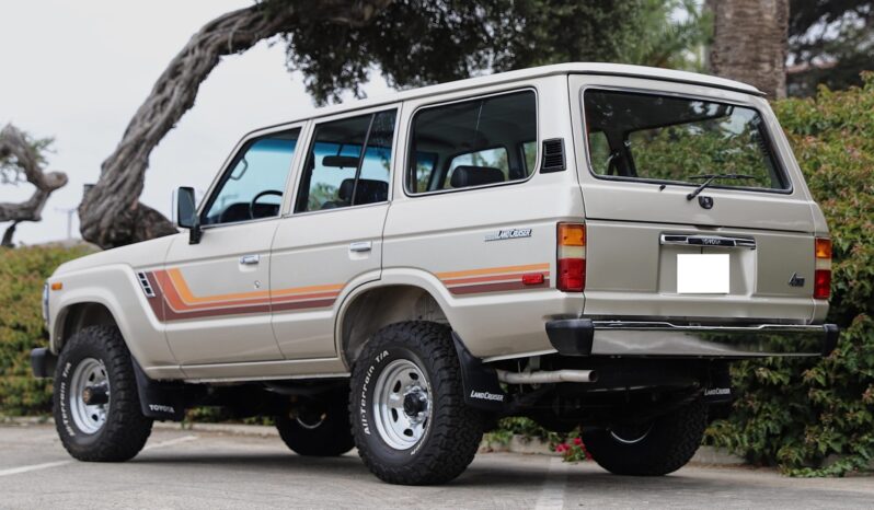 								1990 Toyota Land Cruiser FJ62 full									