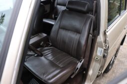 										1990 Toyota Land Cruiser FJ62 full									