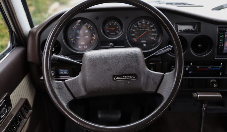 								1990 Toyota Land Cruiser FJ62 full									