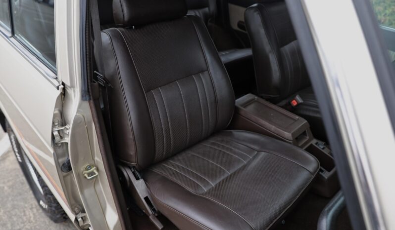 								1990 Toyota Land Cruiser FJ62 full									