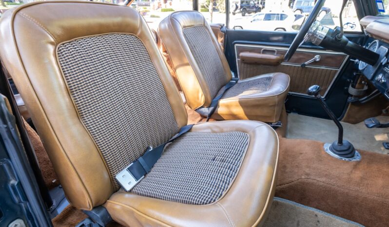 								1973 Ford Bronco Ranger 302 full									