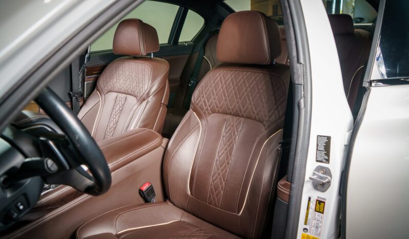 								2016 BMW 750i xDrive M Sport full									