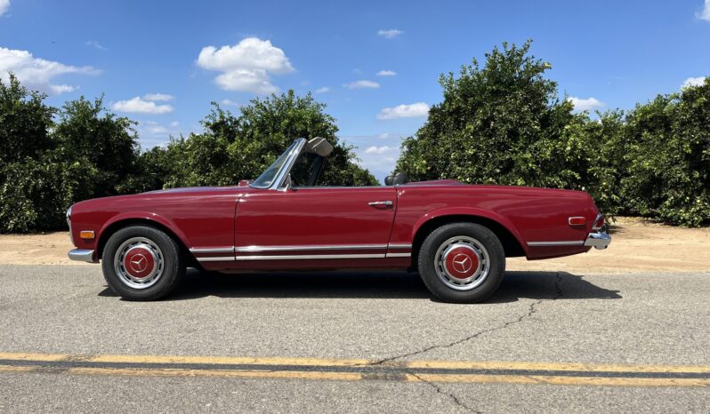 								1969 Mercedes-Benz 280SL full									