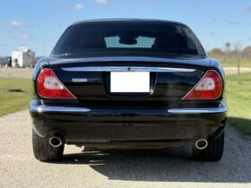 2005 Jaguar Super V8