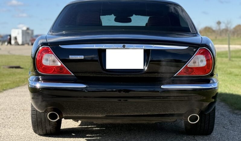 
								2005 Jaguar Super V8 full									