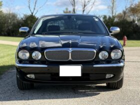 2005 Jaguar Super V8