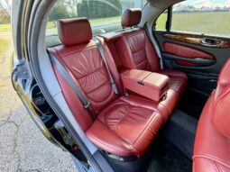 
										2005 Jaguar Super V8 full									