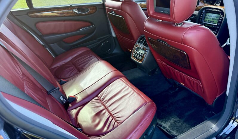 
								2005 Jaguar Super V8 full									