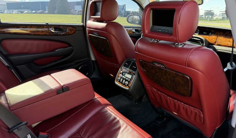 
								2005 Jaguar Super V8 full									