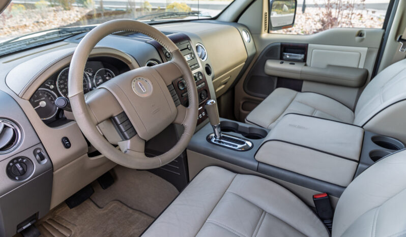 
								2006 Lincoln Mark LT 4×4 full									