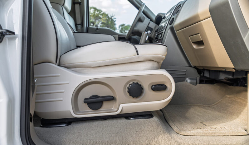 
								2006 Lincoln Mark LT 4×4 full									