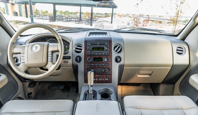 
								2006 Lincoln Mark LT 4×4 full									