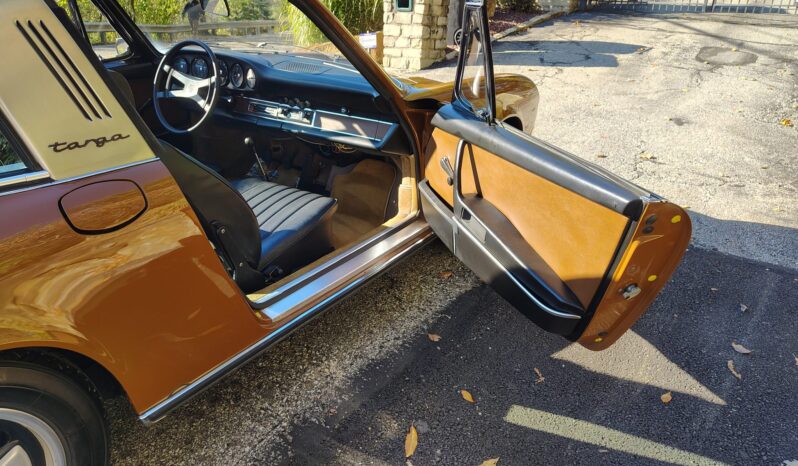 								1972 Porsche 911T Targa 5-Speed full									
