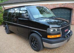 
										2003 GMC Savana G1500 Regency Conversion Van full									