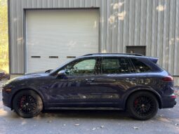 
										2017 Porsche Cayenne GTS full									