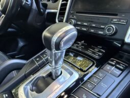 
										2017 Porsche Cayenne GTS full									