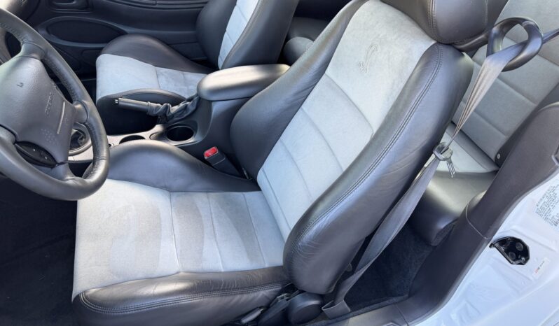 								2003 Ford Mustang SVT Cobra Coupe full									