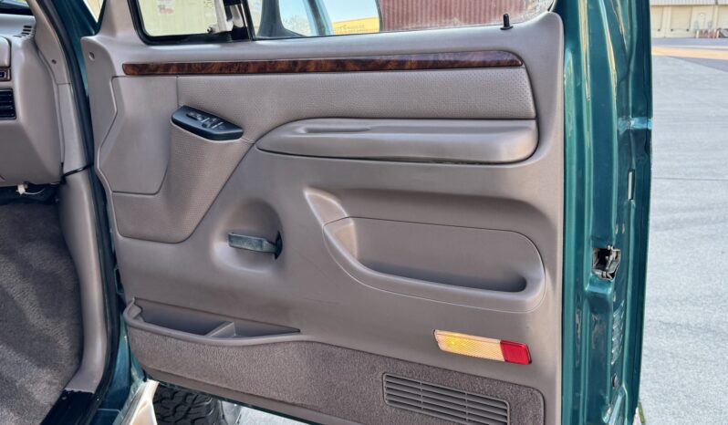 								1996 Ford Bronco Eddie Bauer full									