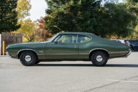 1970 Oldsmobile 442 Holiday Coupe 4-Speed