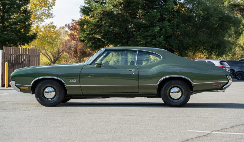 1970 Oldsmobile 442 Holiday Coupe 4-Speed 1