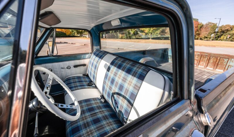 
								1967 Chevrolet C10 Pickup full									