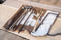 
										2001 Lexus LX470 full									