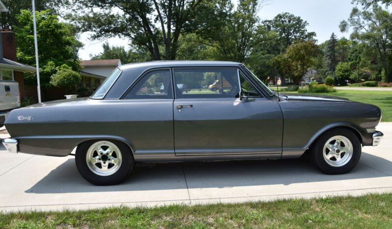 
								1962 Chevrolet Chevy II 100 2-Door Sedan full									