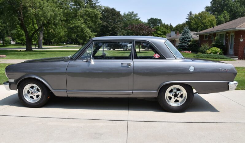 
								1962 Chevrolet Chevy II 100 2-Door Sedan full									