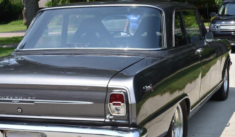 
								1962 Chevrolet Chevy II 100 2-Door Sedan full									