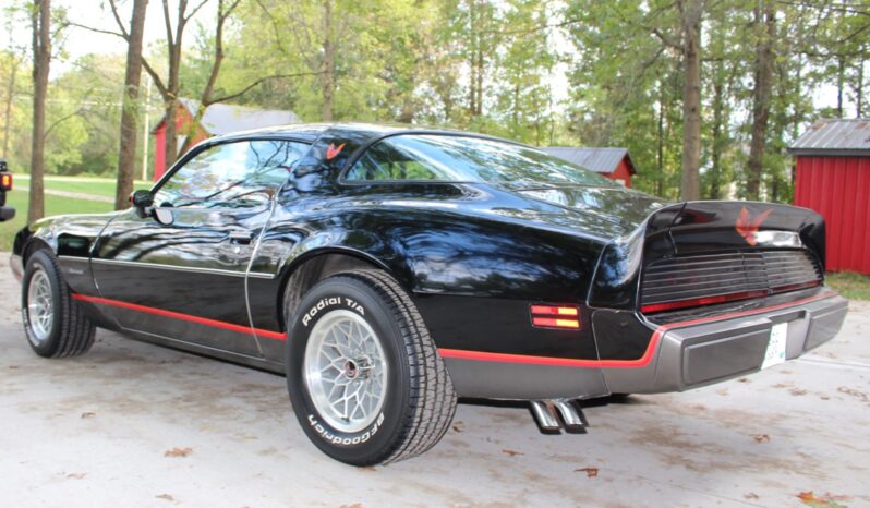 
								1979 Pontiac Firebird Formula WS6 4-Speed full									