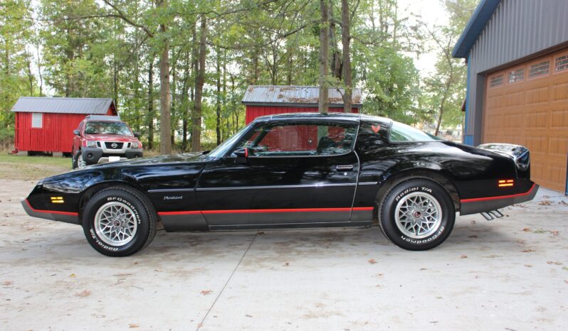 
								1979 Pontiac Firebird Formula WS6 4-Speed full									