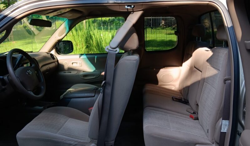 
								2003 Toyota Tundra SR5 Access Cab full									