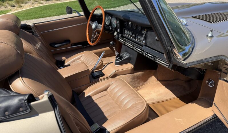 
								1970 Jaguar XKE Series II Roadster full									