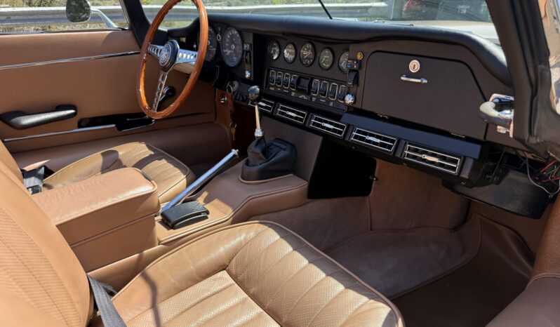 
								1970 Jaguar XKE Series II Roadster full									