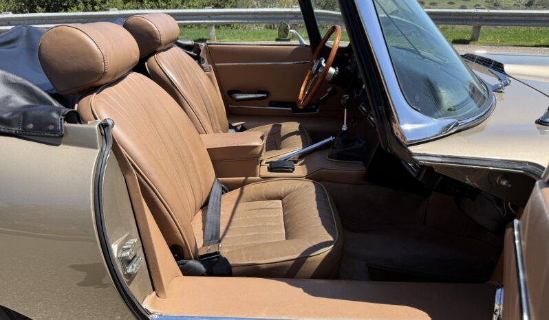 
								1970 Jaguar XKE Series II Roadster full									