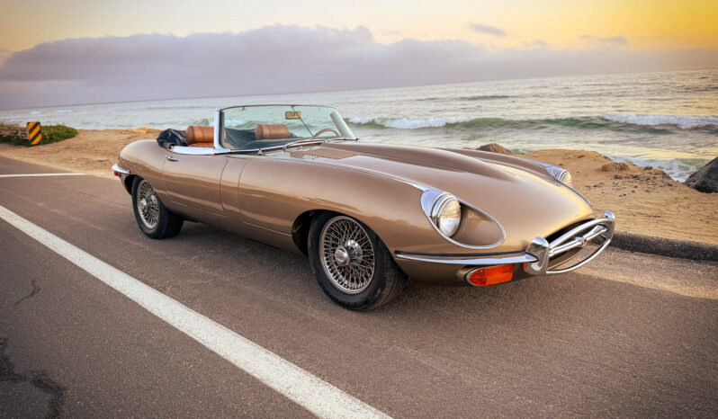 
								1970 Jaguar XKE Series II Roadster full									
