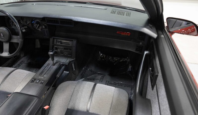 
								1988 Chevrolet Camaro IROC-Z Coupe full									