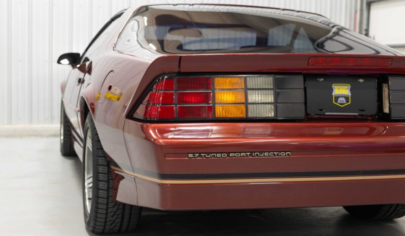 
								1988 Chevrolet Camaro IROC-Z Coupe full									