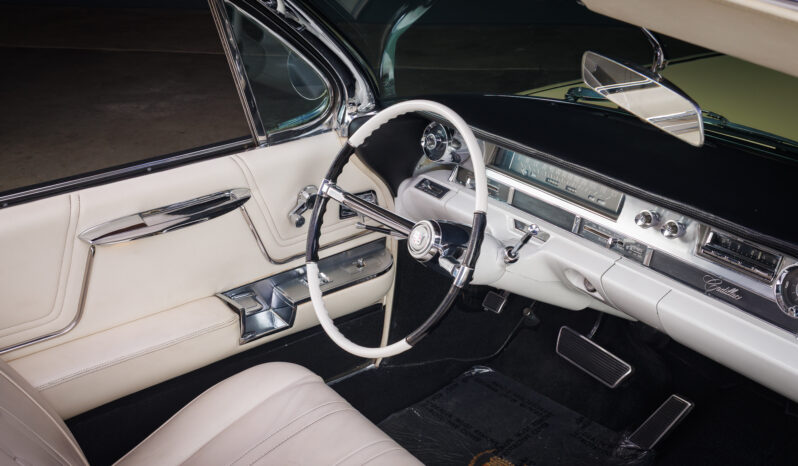 
								1962 Cadillac Series 62 Convertible full									