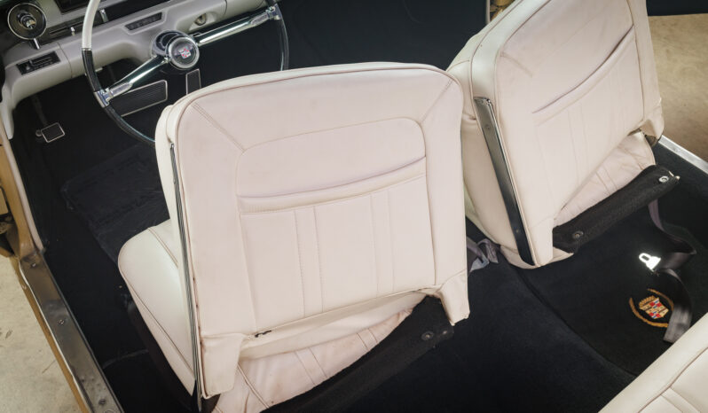 
								1962 Cadillac Series 62 Convertible full									