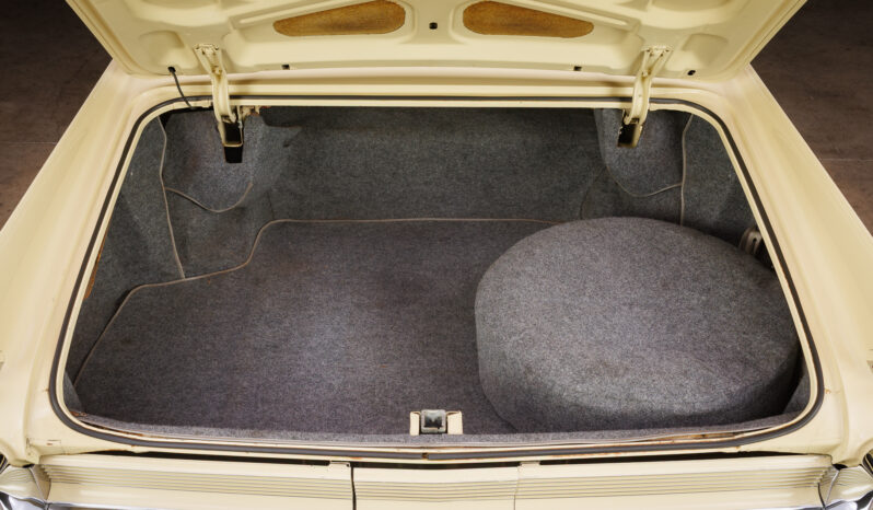 
								1962 Cadillac Series 62 Convertible full									