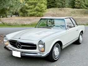 1965 Mercedes-Benz 230SL 4-Speed