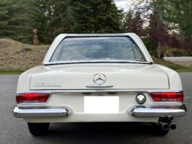 1965 Mercedes-Benz 230SL 4-Speed