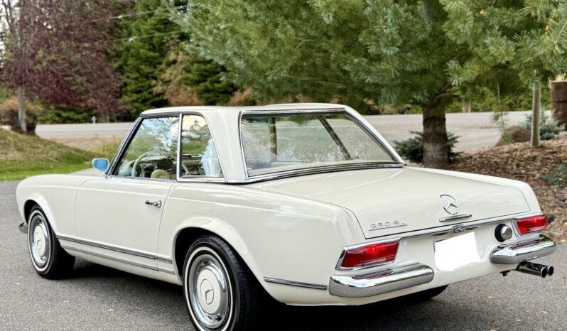 
								1965 Mercedes-Benz 230SL 4-Speed full									