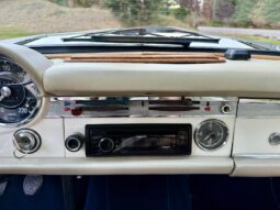 
										1965 Mercedes-Benz 230SL 4-Speed full									