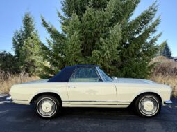 
										1965 Mercedes-Benz 230SL 4-Speed full									