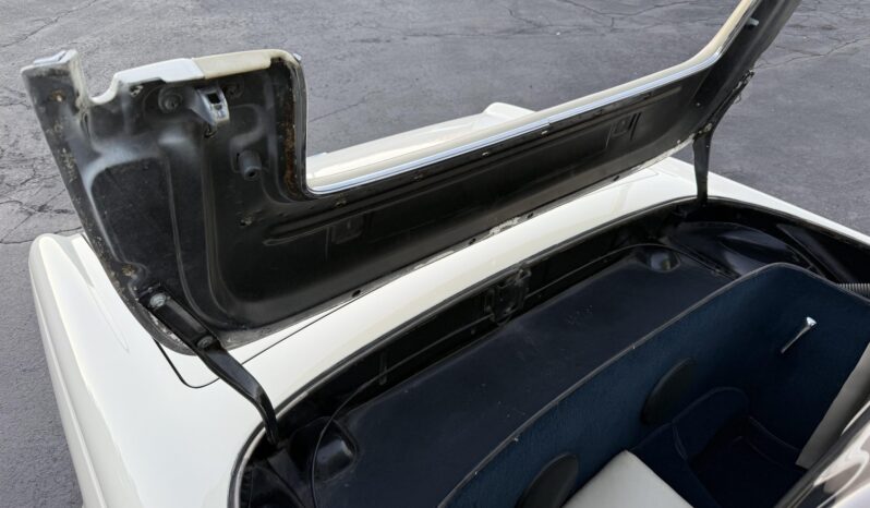 
								1965 Mercedes-Benz 230SL 4-Speed full									